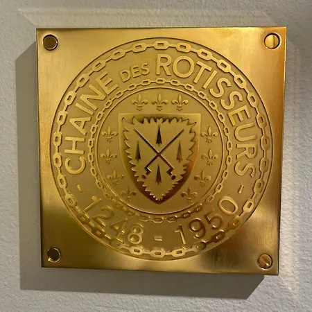 New Flat, Location *